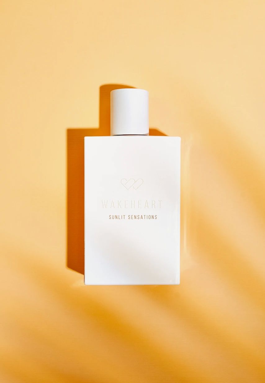 عطر ادکلن سنلیت سنسیشنز ویک‌هارت - Sunlit Sensations Wakeheart - بررسی، قیمت و خرید
