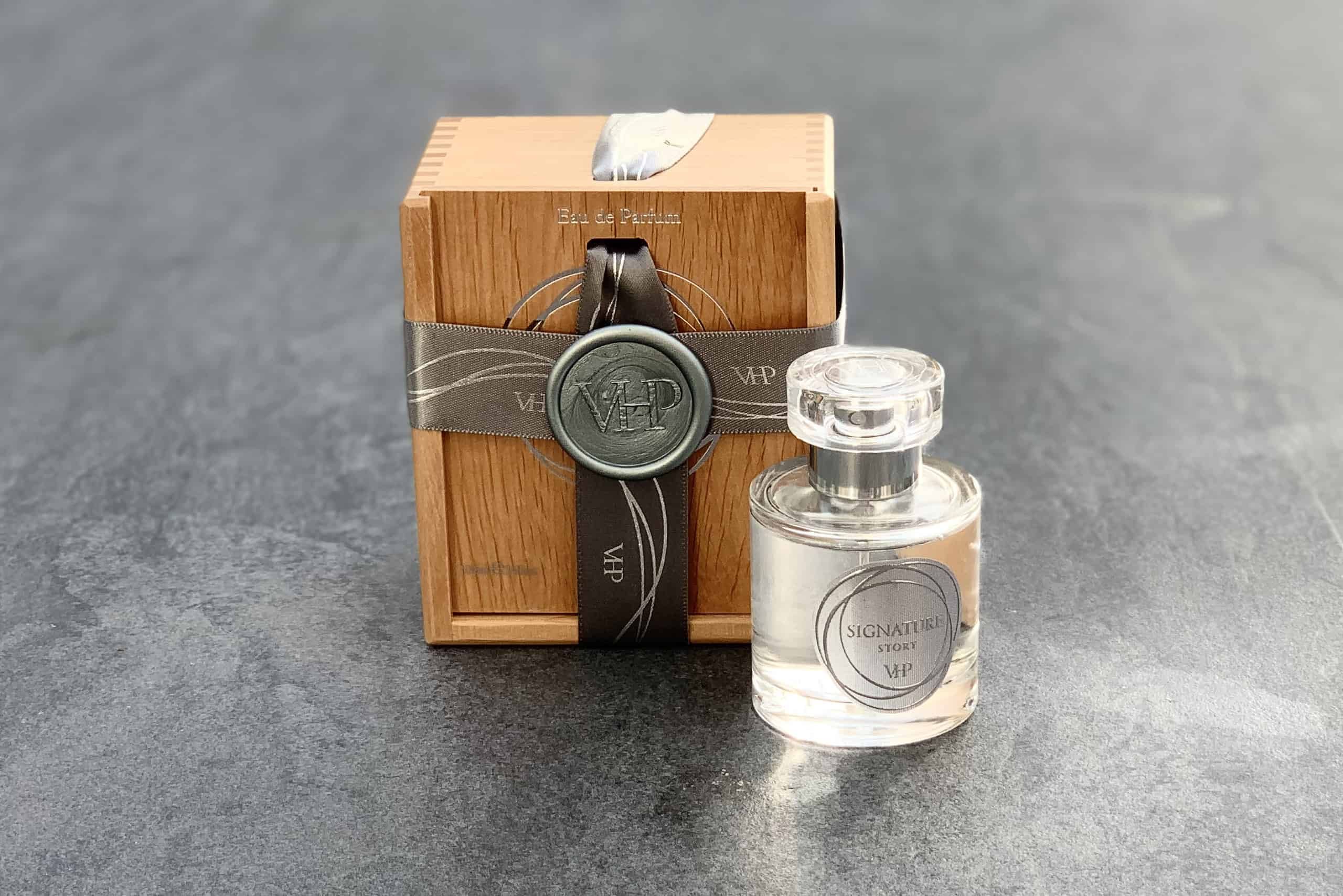 عطر ادکلن سیگنچر استور وینز هاوس پرفیوم - Signature Store Vines House Parfum - بررسی، قیمت و خرید