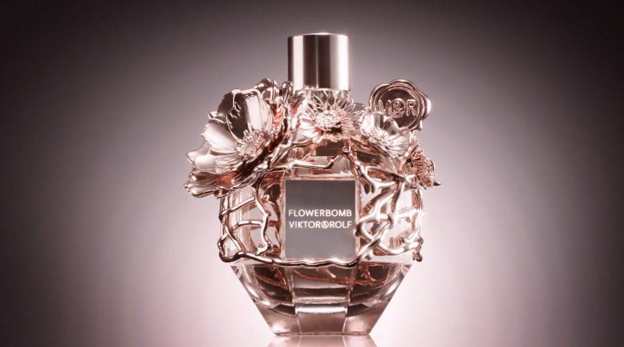 عطر ادکلن فلاور بامب ۱۵ امین انیورساری کوتور ادیشن ویکتور اند رولف - Flowerbomb 15th Anniversary Haute Couture Edition Viktor&Rolf - بررسی، قیمت و خرید