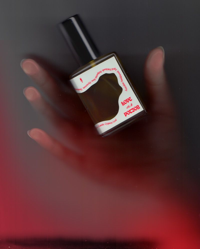 عطر ادکلن لاو پوشن نامبر تری تیرمارک - Love Potion No. 3 Tiermarq - بررسی، قیمت و خرید