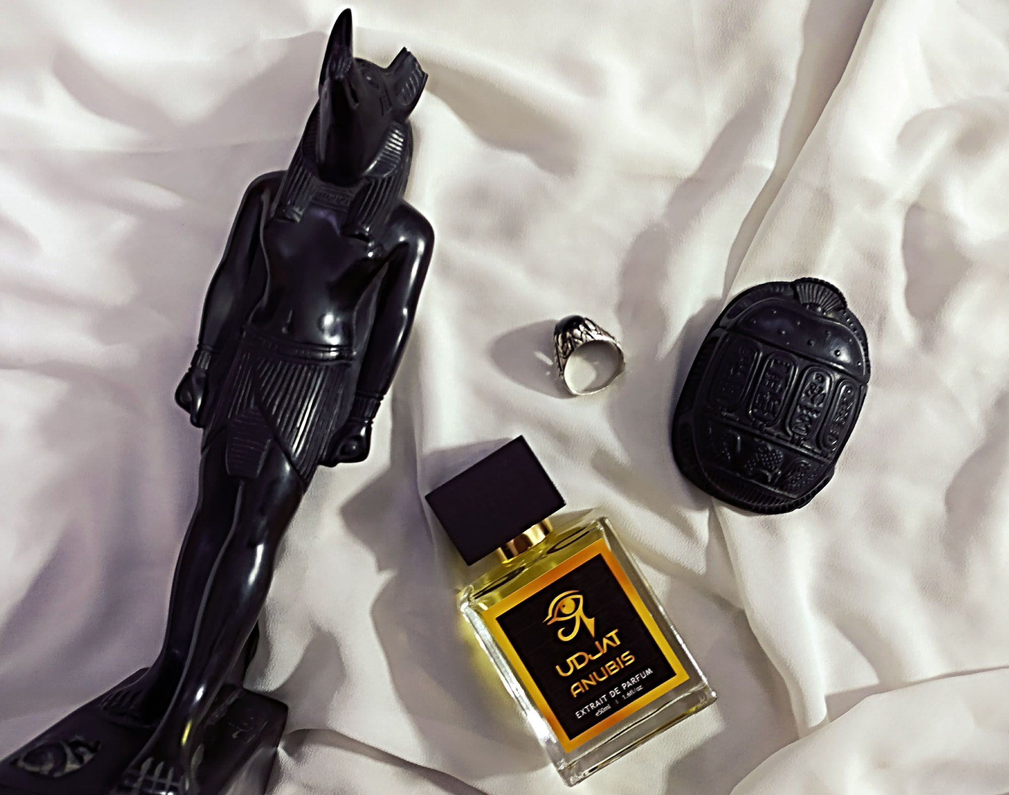 عطر ادکلن آنوبیس اوجات - Anubis Udjat - بررسی، قیمت و خرید