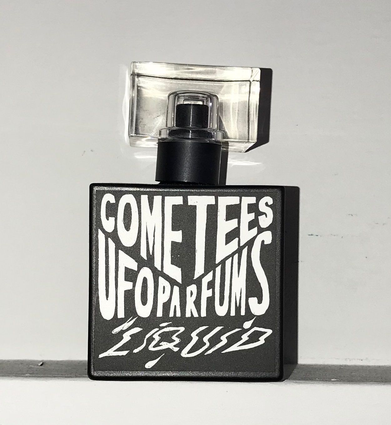 عطر ادکلن کوم تیس اکس یو اف او پرفیومز لیکوئید یوفو پرفیوم - Come Tees x UFO Parfums Liquid UFO Parfums - بررسی، قیمت و خرید