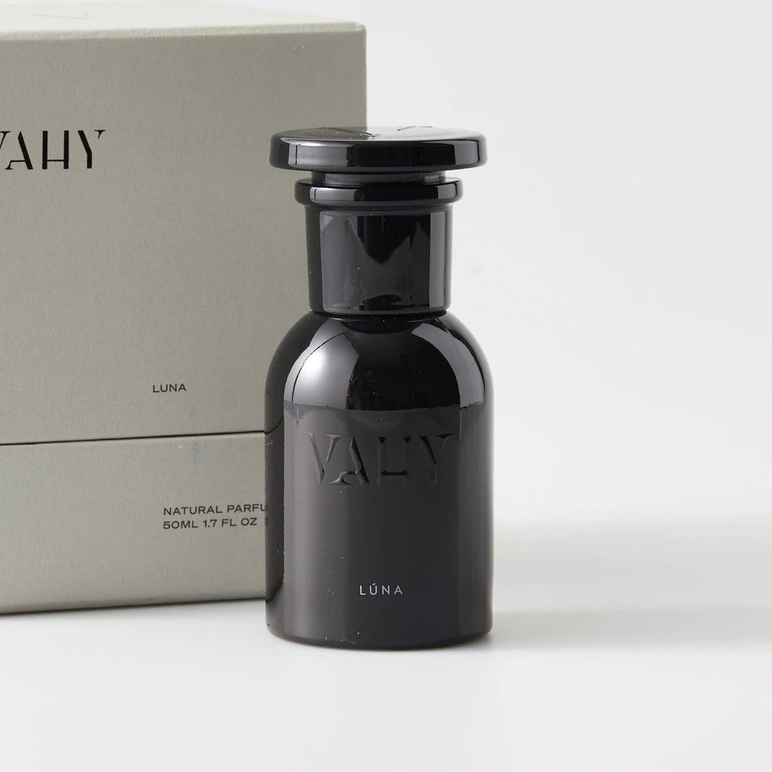 عطر ادکلن لونا واهی - Luna Vahy - بررسی، قیمت و خرید