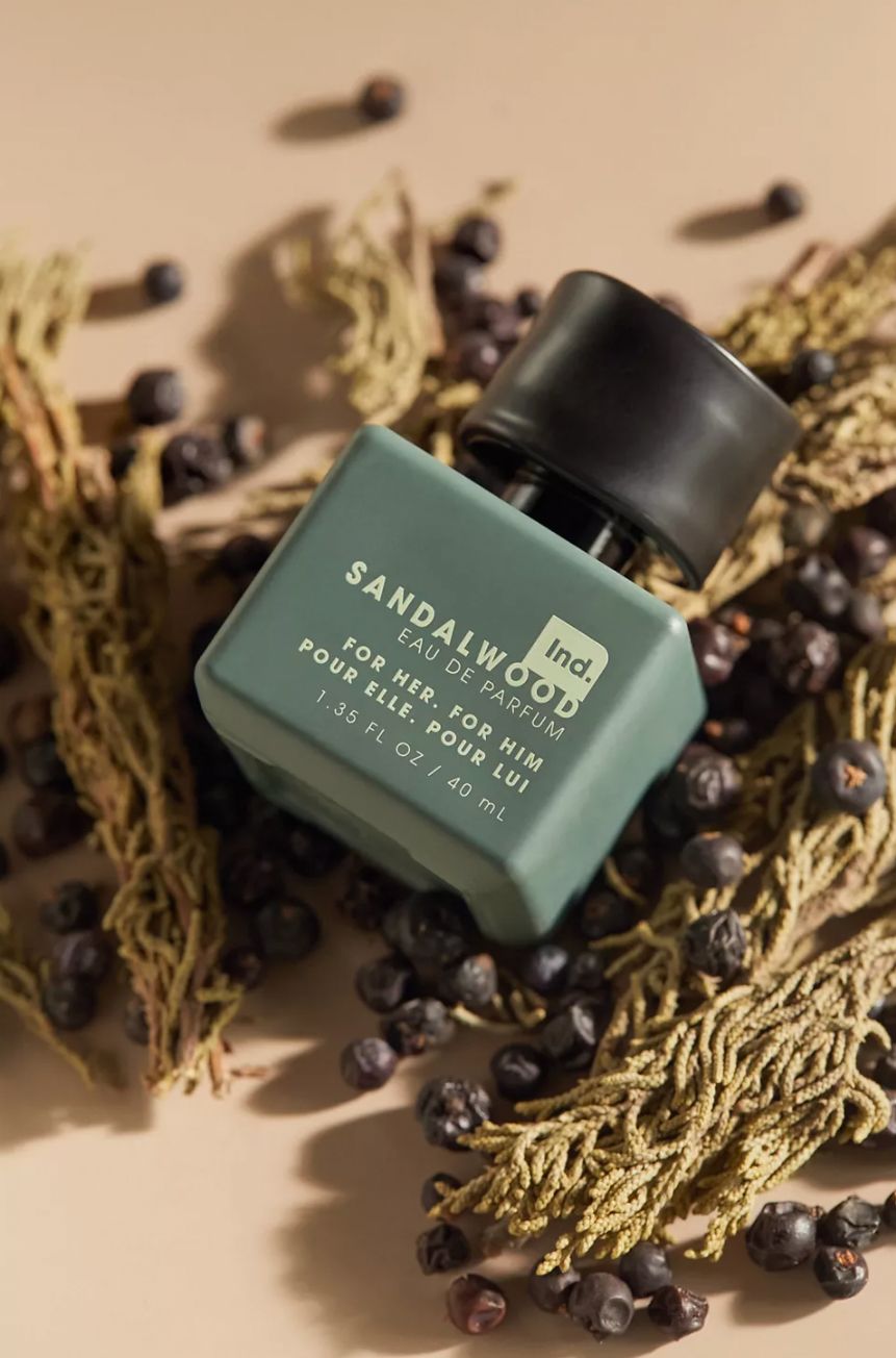عطر ادکلن ایند سندلوود اوربان اوتفیتِرز - Ind. Sandalwood Urban Outfitters - بررسی، قیمت و خرید