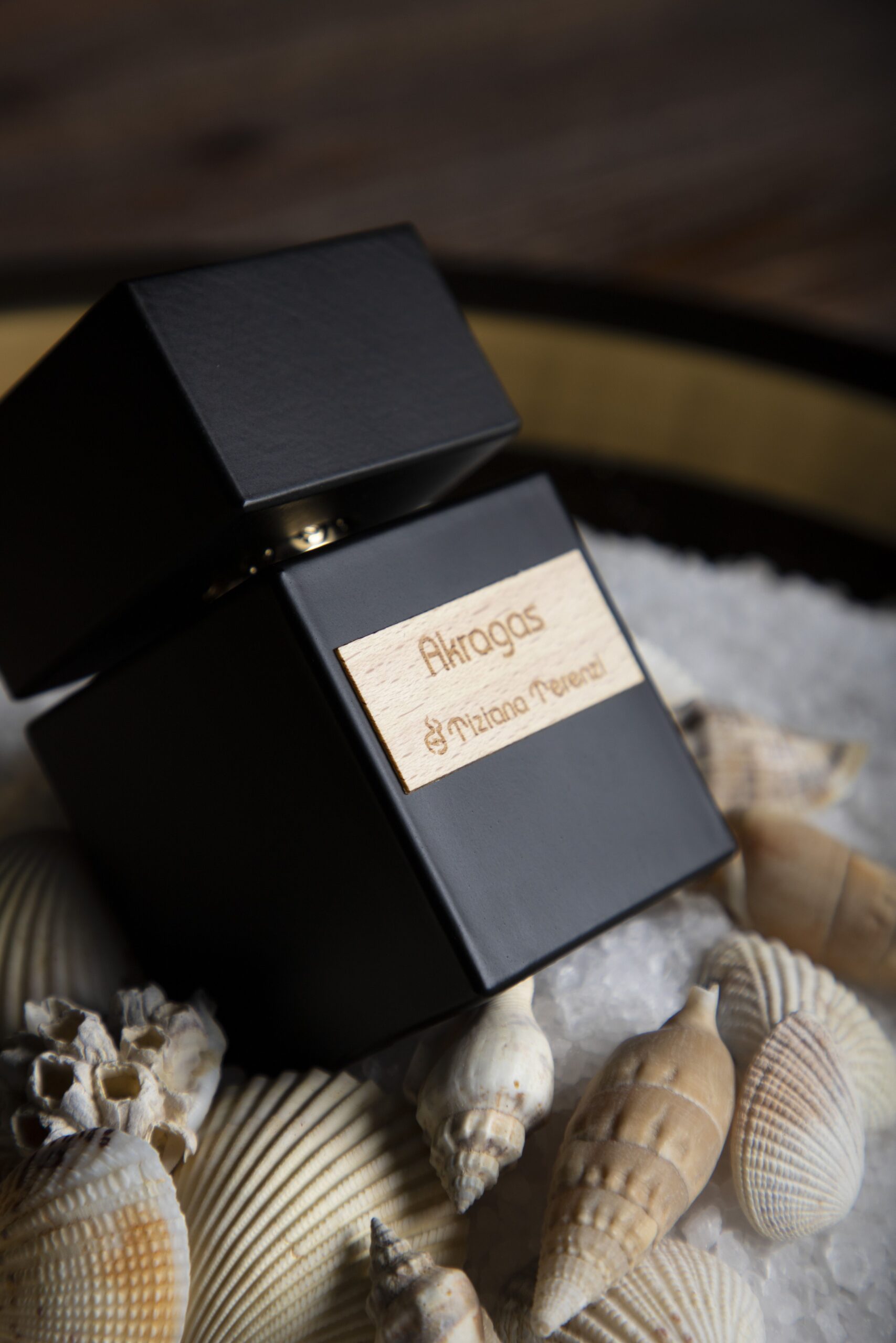 عطر ادکلن آکراگاس تیزیانا ترنزی - Akragas Tiziana Terenzi - بررسی، قیمت و خرید
