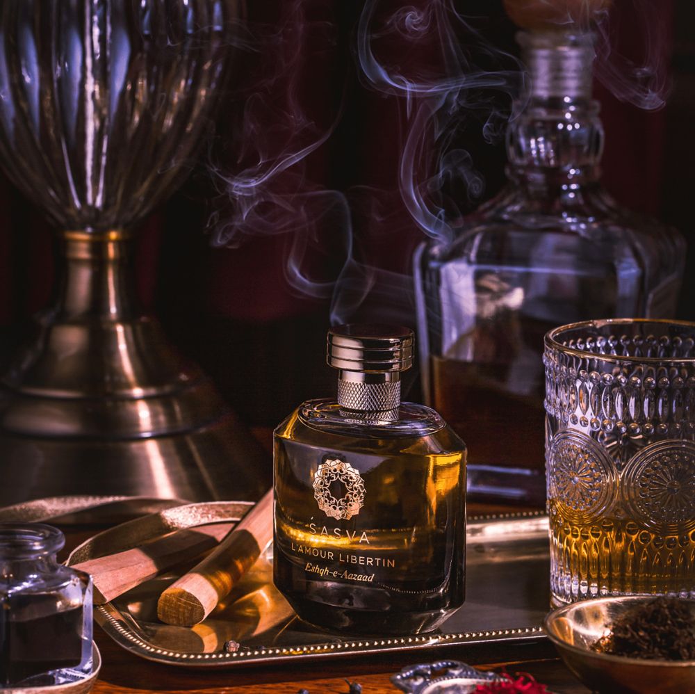 عطر ادکلن لامور لیبرتن عشق آزاد ساسوا - L’Amour Libertin Eshqh-e-Aazaad Sasva - بررسی، قیمت و خرید