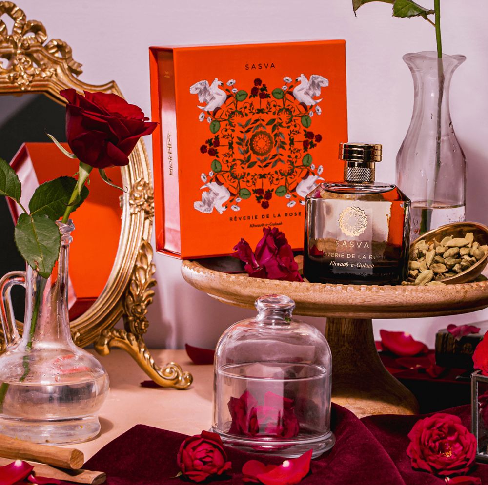 عطر ادکلن ریوری د لا رز خواب گلاب ساسوا - Reverie De La Rose Khwaab-e-Gulaab Sasva - بررسی، قیمت و خرید