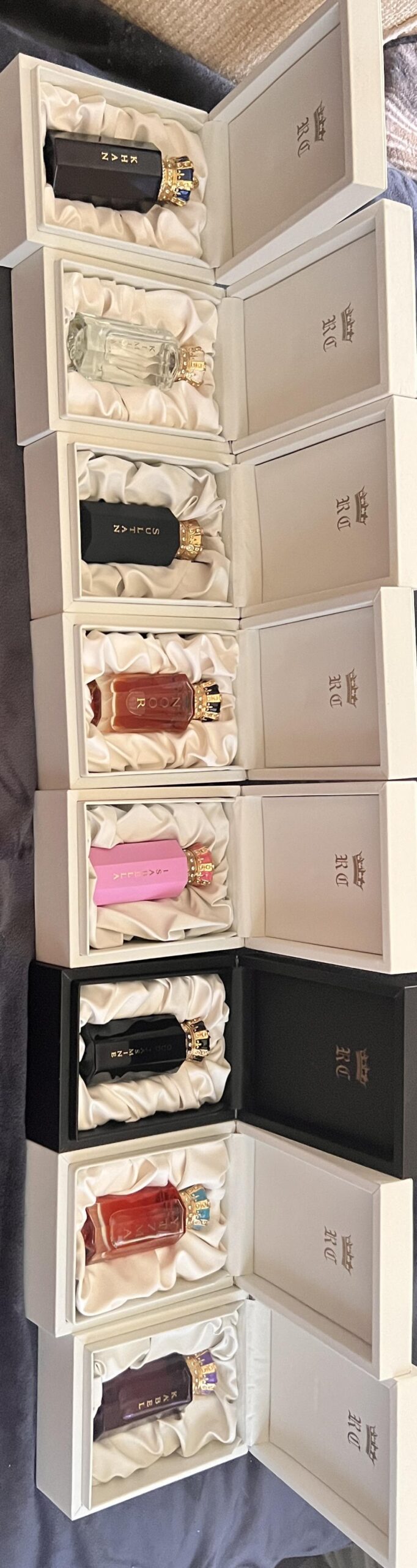 عطر ادکلن عود جاسمین رویال کراون - Oud Jasmine Royal Crown - بررسی، قیمت و خرید