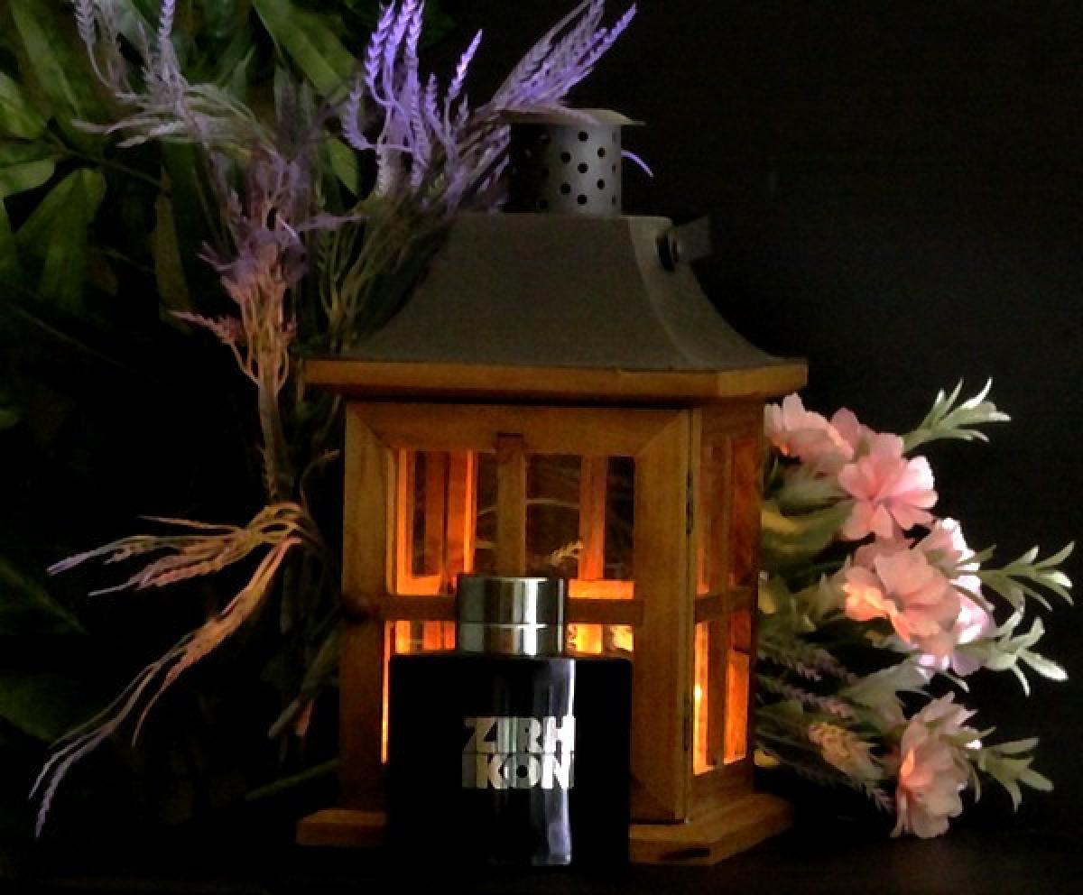 عطر ادکلن آیکون زیِر - Ikon Zirh - بررسی، قیمت و خرید