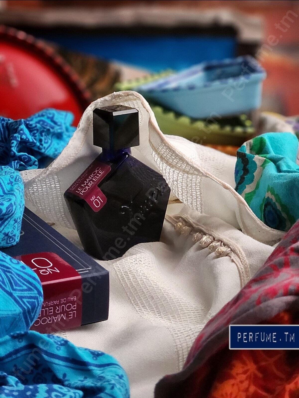 عطر ادکلن ۰۱ له ماروک پور ال تاور پرفیومز - 01 Le Maroc Pour Elle Tauer Perfumes - بررسی، قیمت و خرید