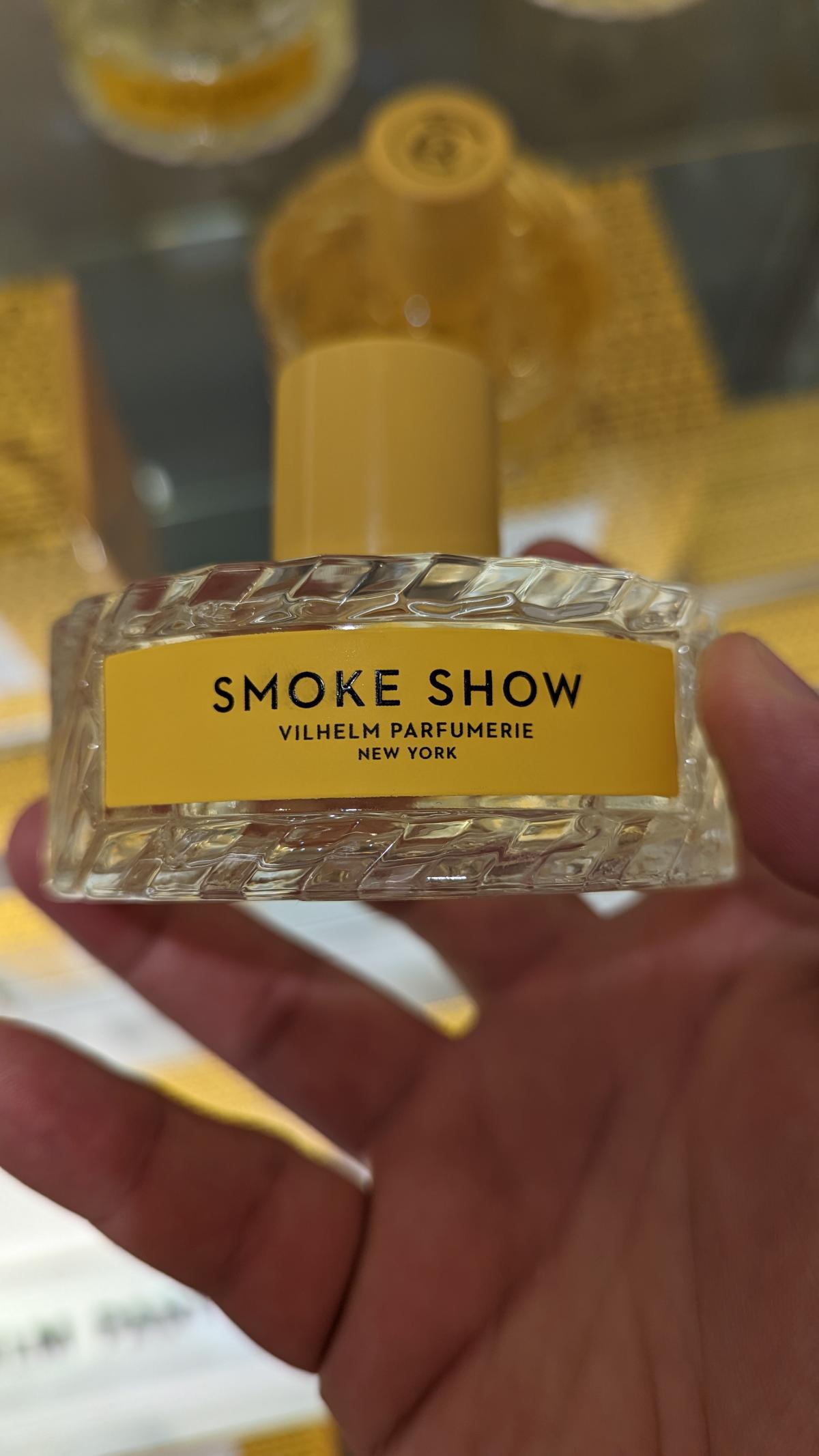 عطر ادکلن اسموک شو ویلهلم پرفیومری - Smoke Show Vilhelm Parfumerie - بررسی، قیمت و خرید