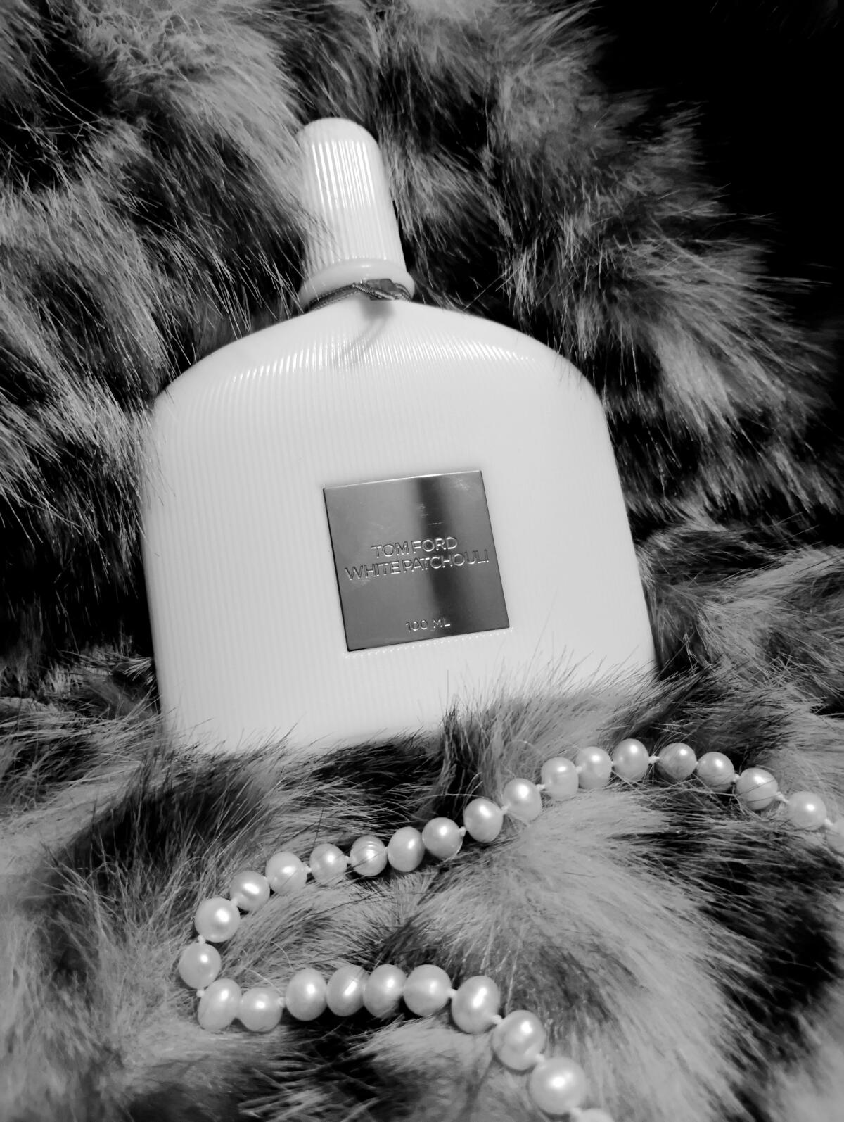 عطر ادکلن وایت پچولی تام فورد - White Patchouli Tom Ford - بررسی، قیمت و خرید