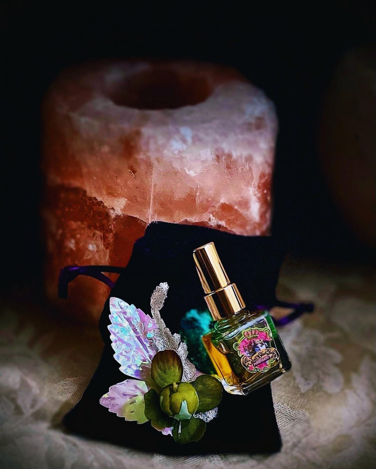 عطر ادکلن لومینِس لِمورز ولوت اند سوئیت پیس پورفیومری - Luminous Lemurs Velvet & Sweet Pea’s Purrfumery - بررسی، قیمت و خرید