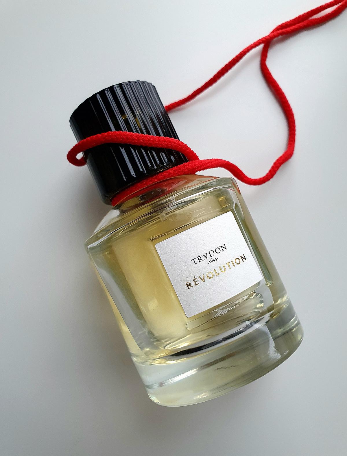 عطر ادکلن رولوشن ترودون - Revolution Trudon - بررسی، قیمت و خرید