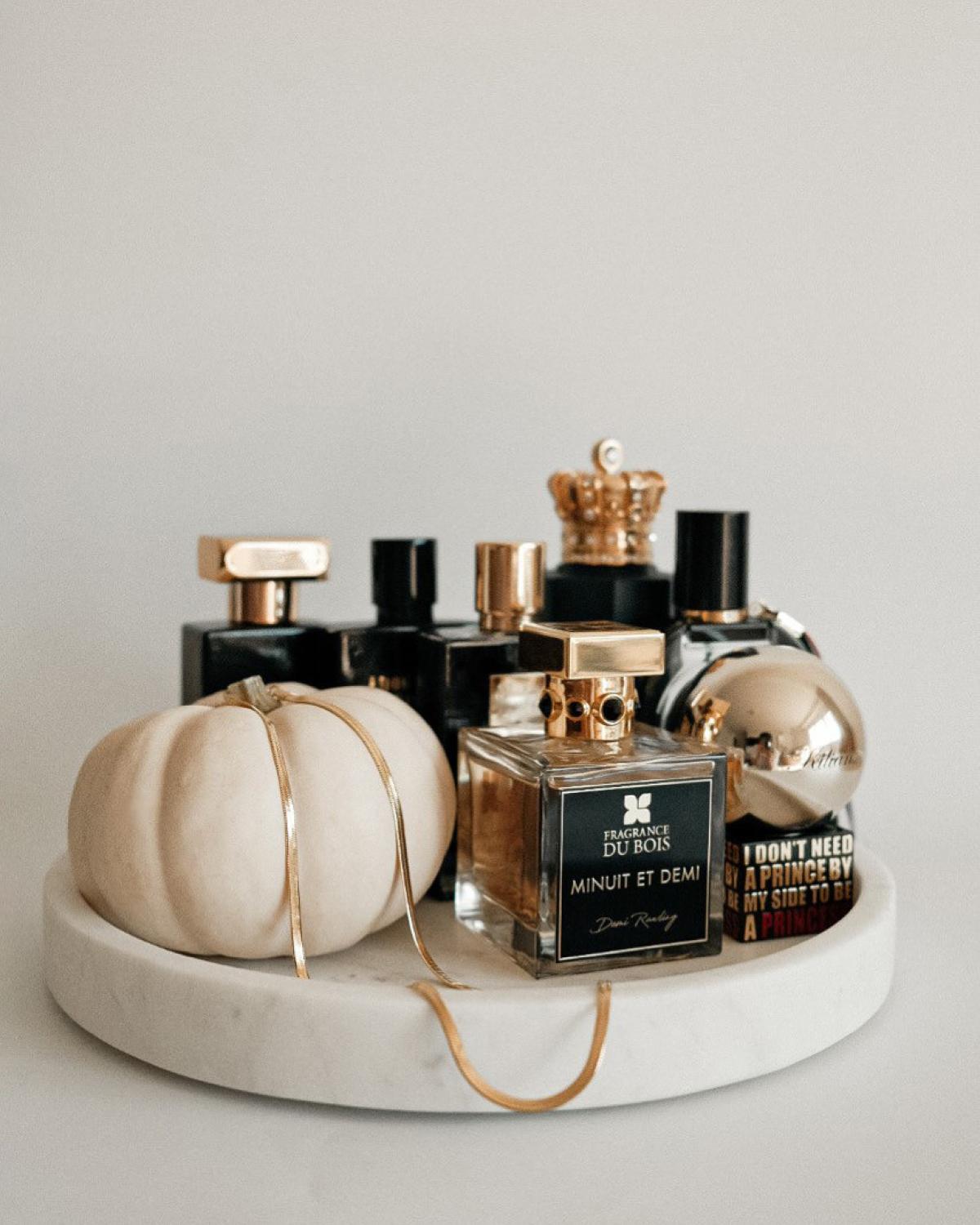 عطر ادکلن سلطان رویال کراون - Sultan Royal Crown - بررسی، قیمت و خرید