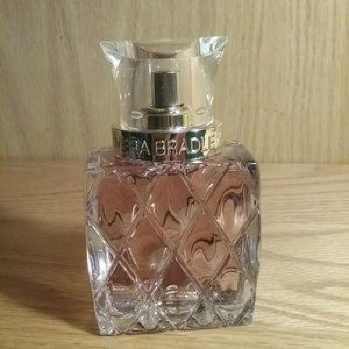 عطر ادکلن کاتن فلاور ورا بردلی - Cotton Flower Vera Bradley - بررسی، قیمت و خرید