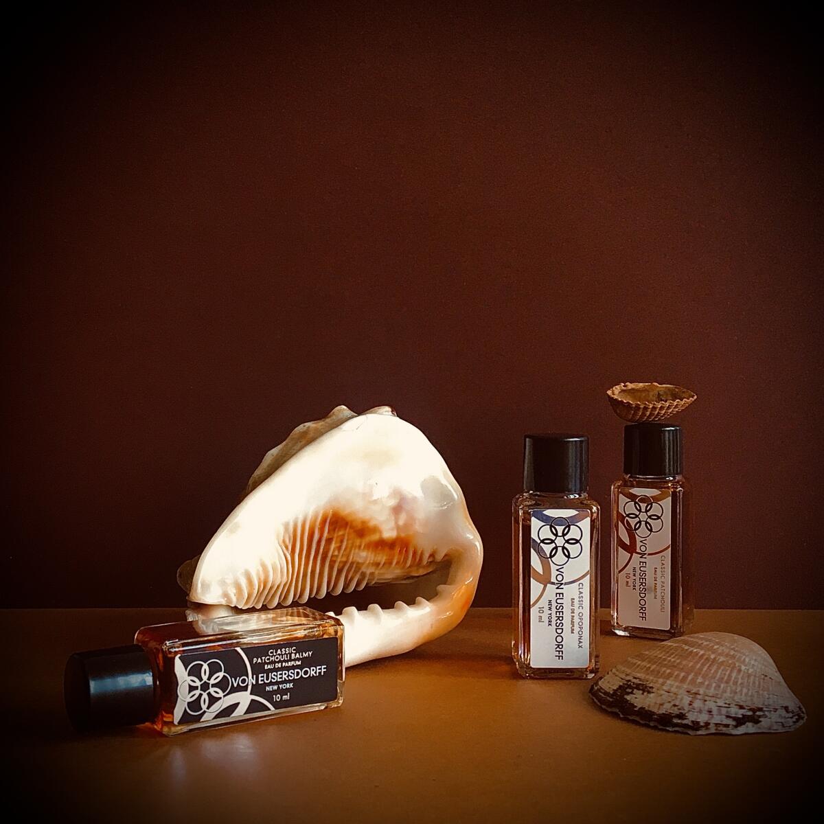 عطر ادکلن کلاسیک پچولی فون اویزردورف - Classic Patchouli Von Eusersdorff - بررسی، قیمت و خرید