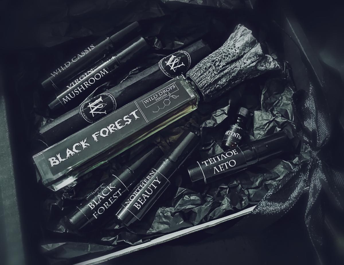 عطر ادکلن کُرن‌فلاور وایلد دراپز پارفومز - Cornflower Wild Drops Parfums - بررسی، قیمت و خرید