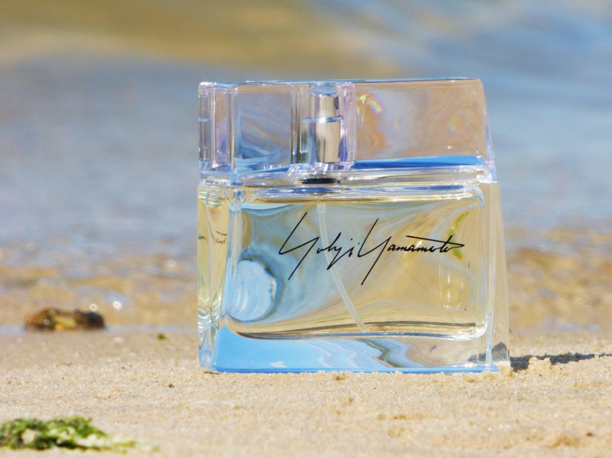 عطر ادکلن یوجی یاماموتو پور هوم یوهجی یاماموتو - Yohji Yamamoto Pour Homme Yohji Yamamoto - بررسی، قیمت و خرید