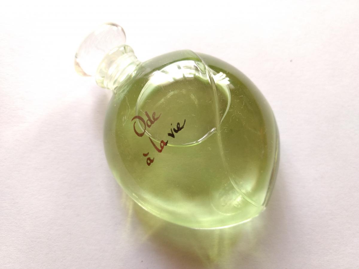 عطر ادکلن اوده ا لا وی ایو روشه - Ode a la Vie Yves Rocher - بررسی، قیمت و خرید