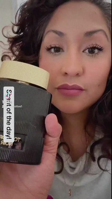 عطر ادکلن نویر پور فم تام فورد - Noir Pour Femme Tom Ford - بررسی، قیمت و خرید