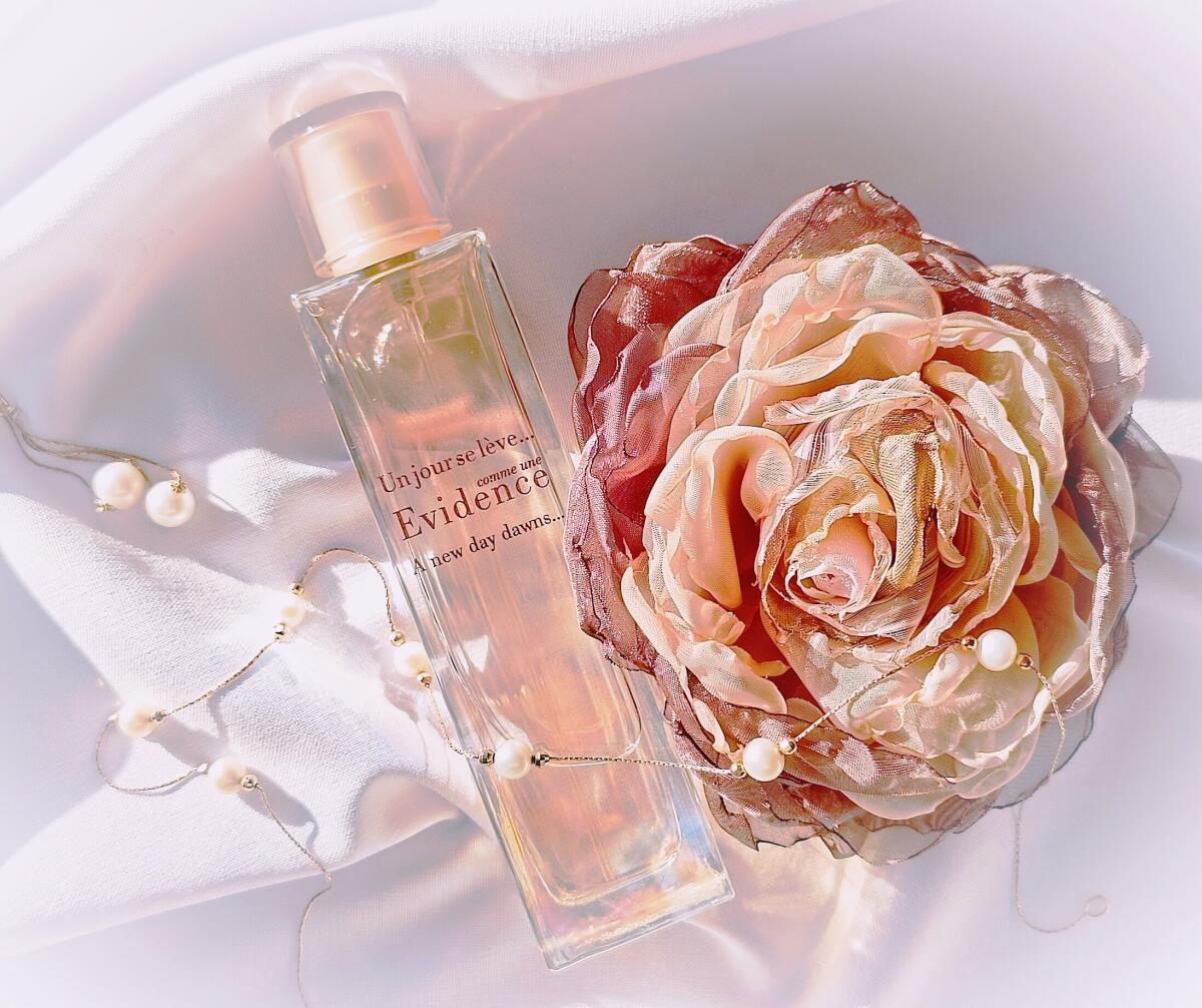 عطر ادکلن کام اِن اویدنس اَ نو دی دانس ایوروشه - Comme une Evidence A New Day Dawns Yves Rocher - بررسی، قیمت و خرید