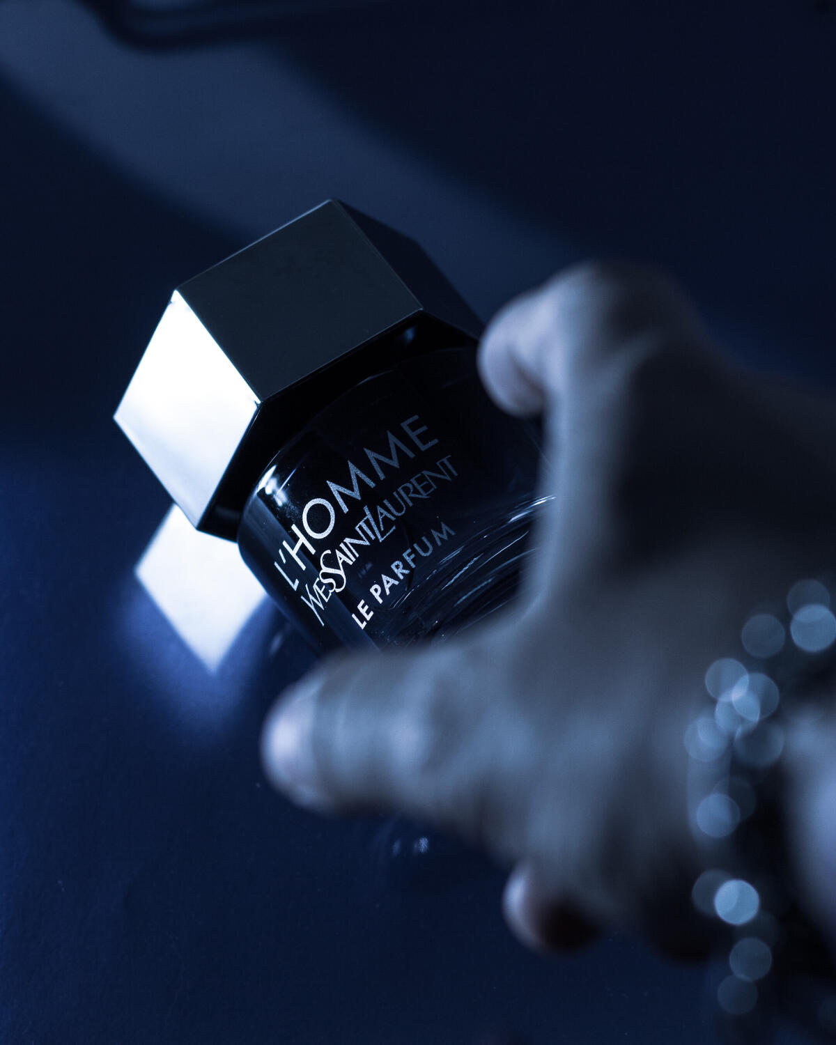 عطر ادکلن الهوم لو پارفوم ایو سن لوران - L'Homme Le Parfum Yves Saint Laurent - بررسی، قیمت و خرید