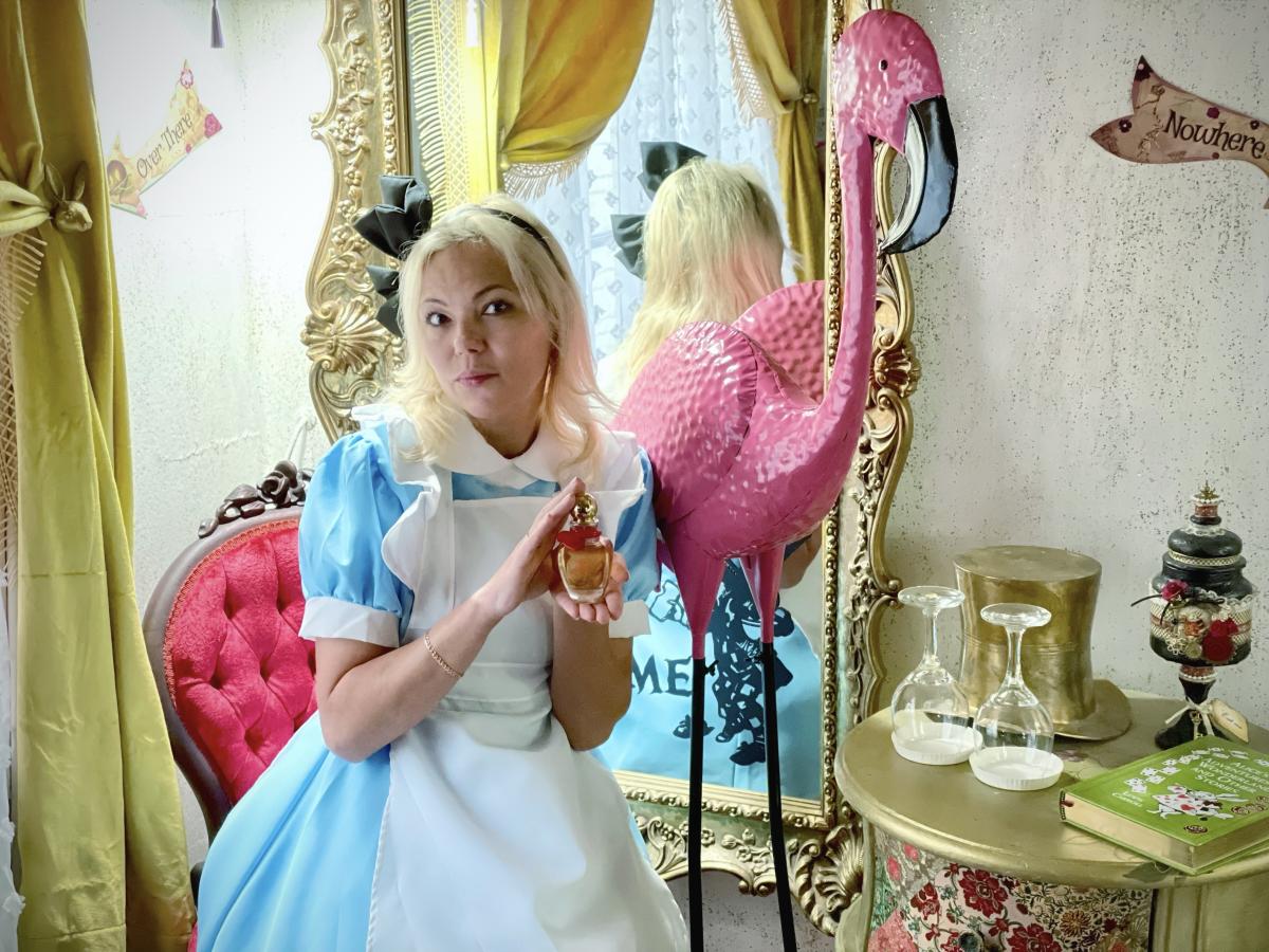 عطر ادکلن چیکی آلیس ویوین وست‌وود - Cheeky Alice Vivienne Westwood - بررسی، قیمت و خرید