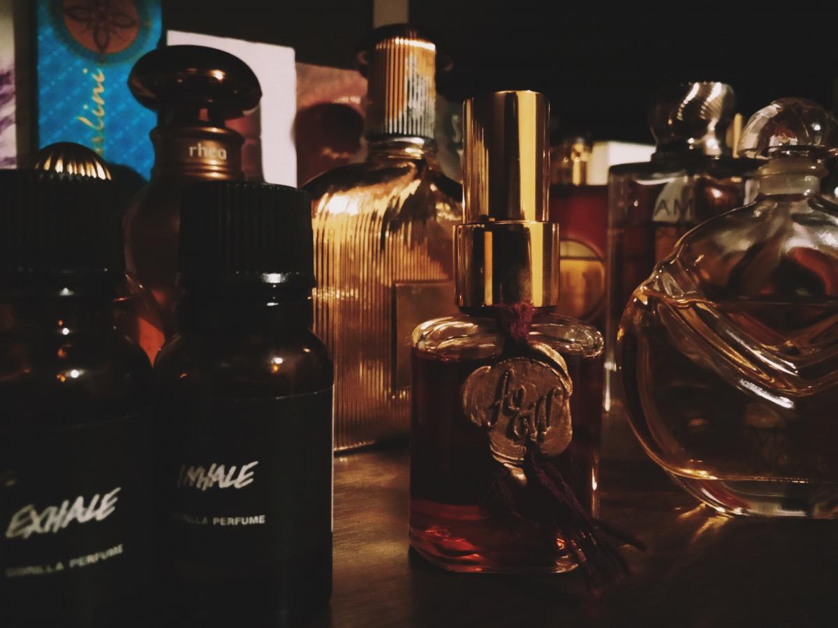 عطر ادکلن آمبر سوبلیم اِستِندال - Ambre Sublime Stendhal - بررسی، قیمت و خرید