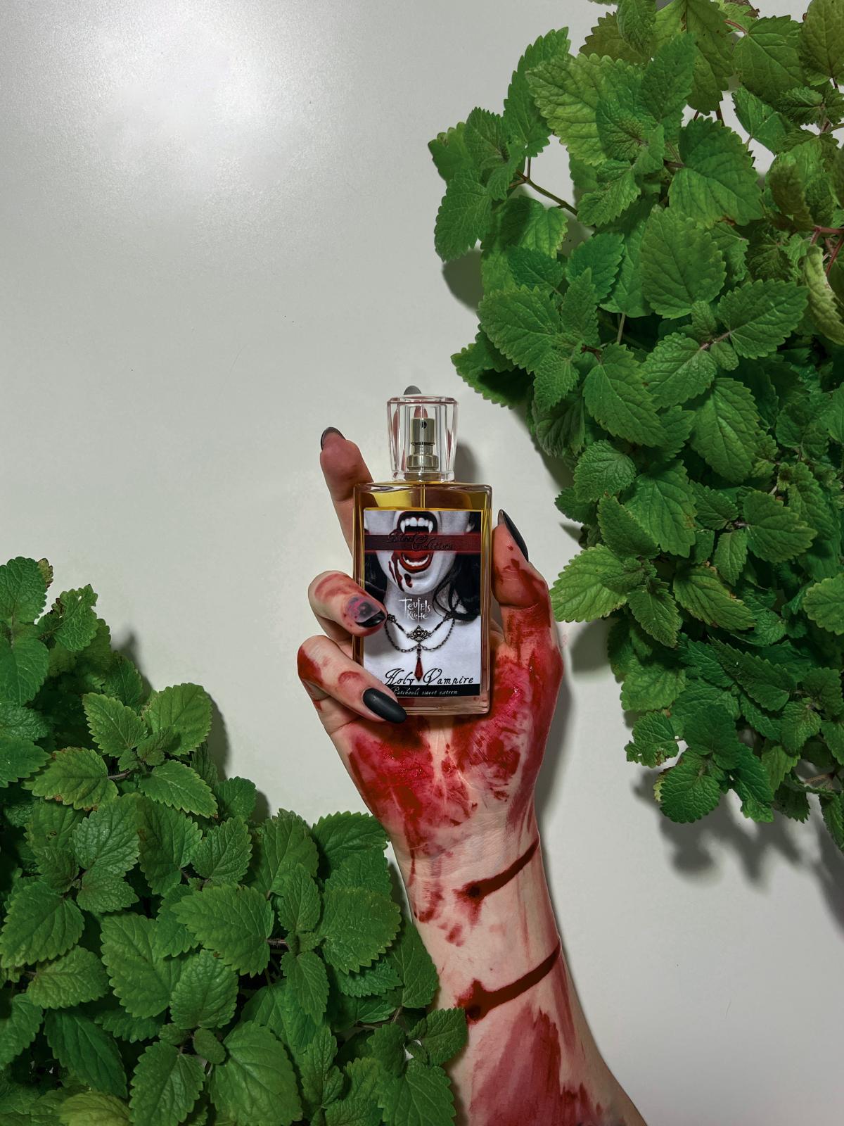 عطر ادکلن بلاد اديشن - هولی ومپاير تویفلز کوخه - Blood Edition - Holy Vampire Teufels Kuche - بررسی، قیمت و خرید