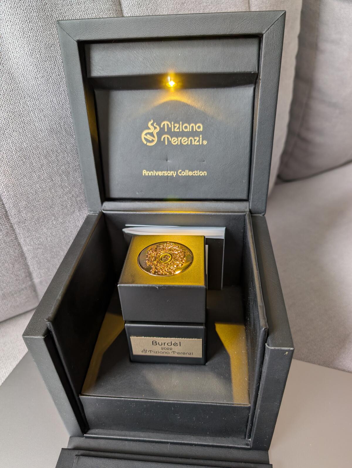 عطر ادکلن بوردل تیزیانا ترنزی - Burdel Tiziana Terenzi - بررسی، قیمت و خرید