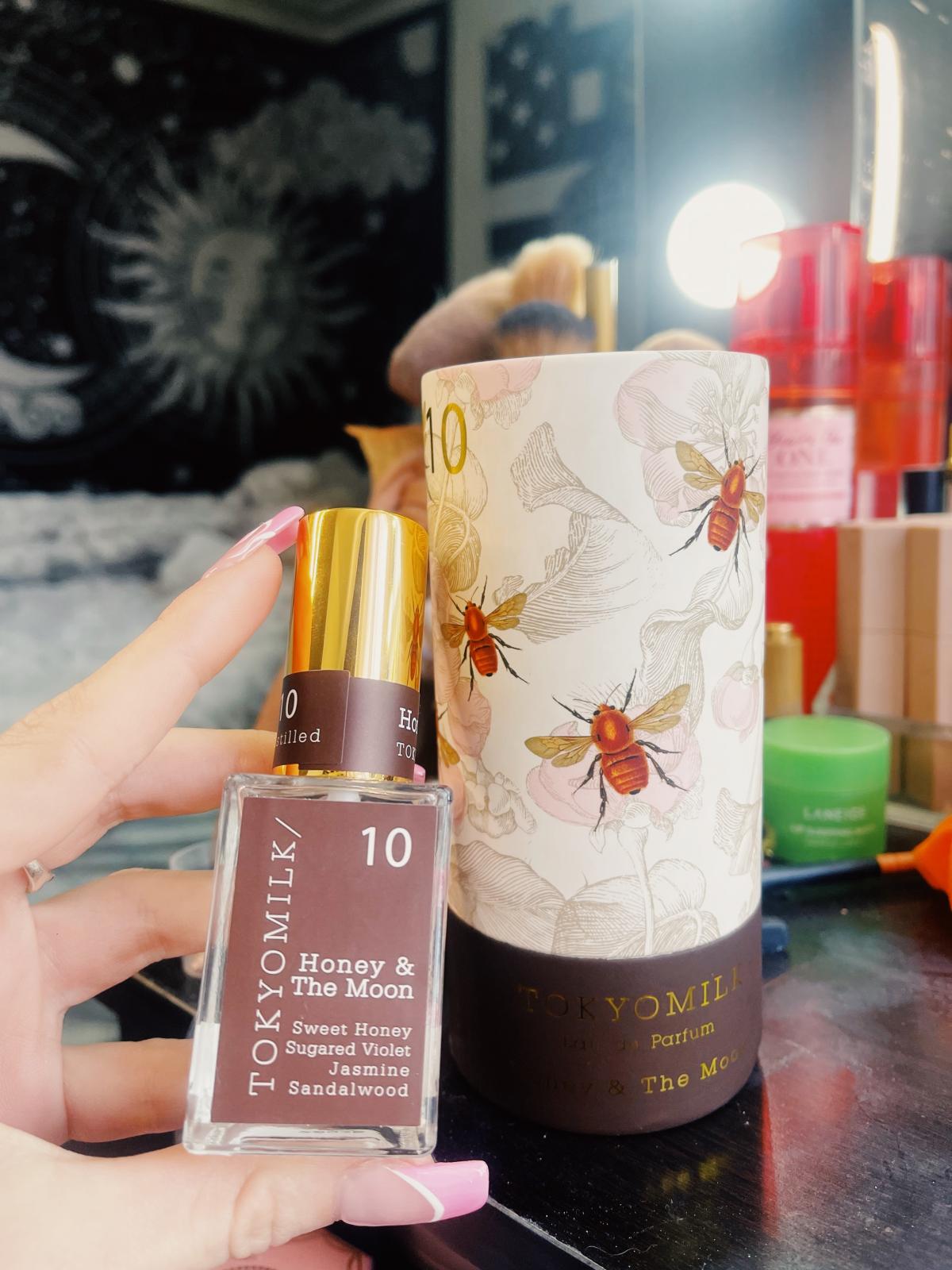 عطر ادکلن هانی اند د مون توکیو میلک پرفیومری کیوریاسیتی - Honey and the Moon Tokyo Milk Parfumerie Curiosite - بررسی، قیمت و خرید