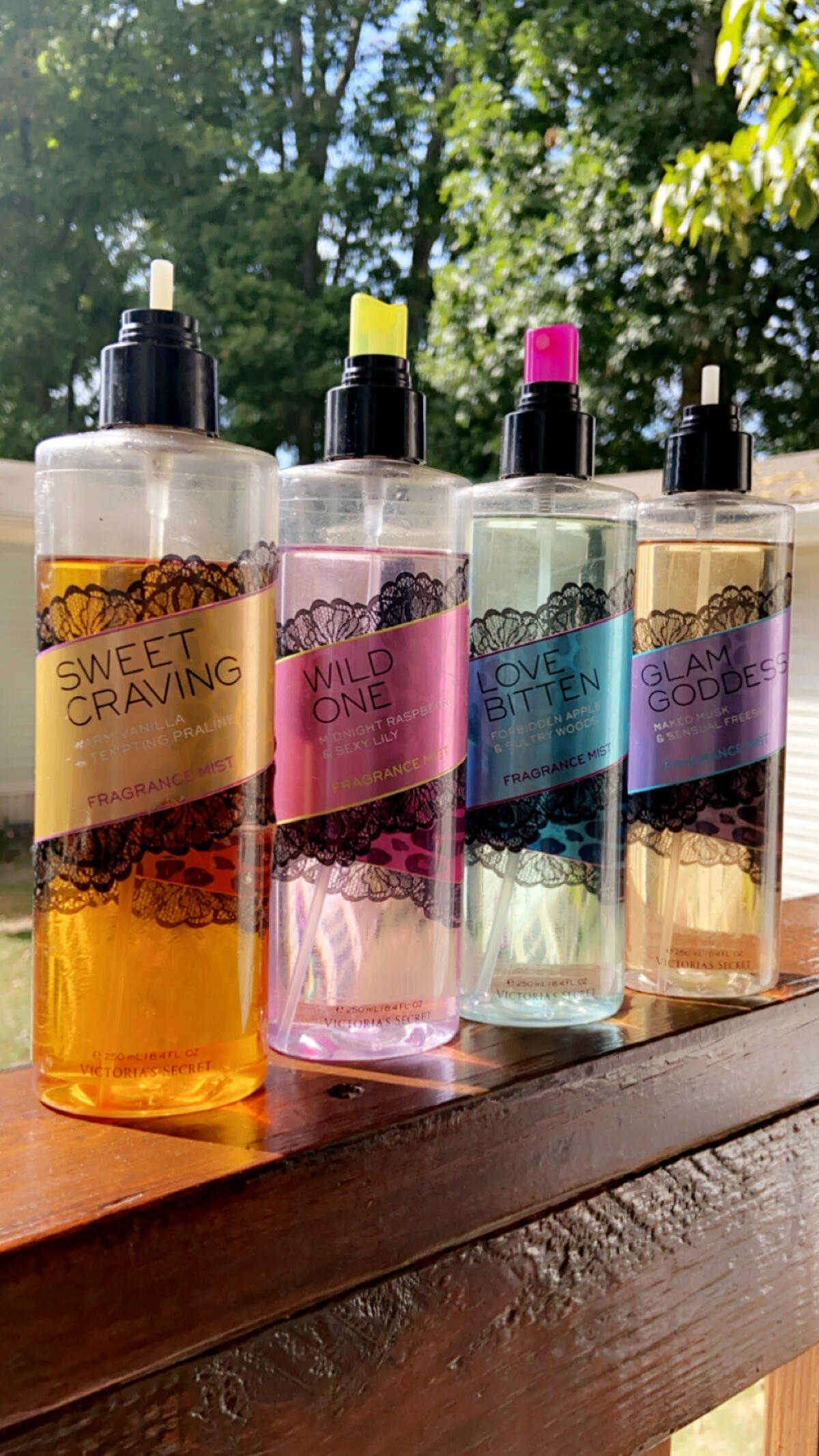 عطر ادکلن لاو بیتن ویکتوریا سیکرت - Love Bitten Victoria's Secret - بررسی، قیمت و خرید