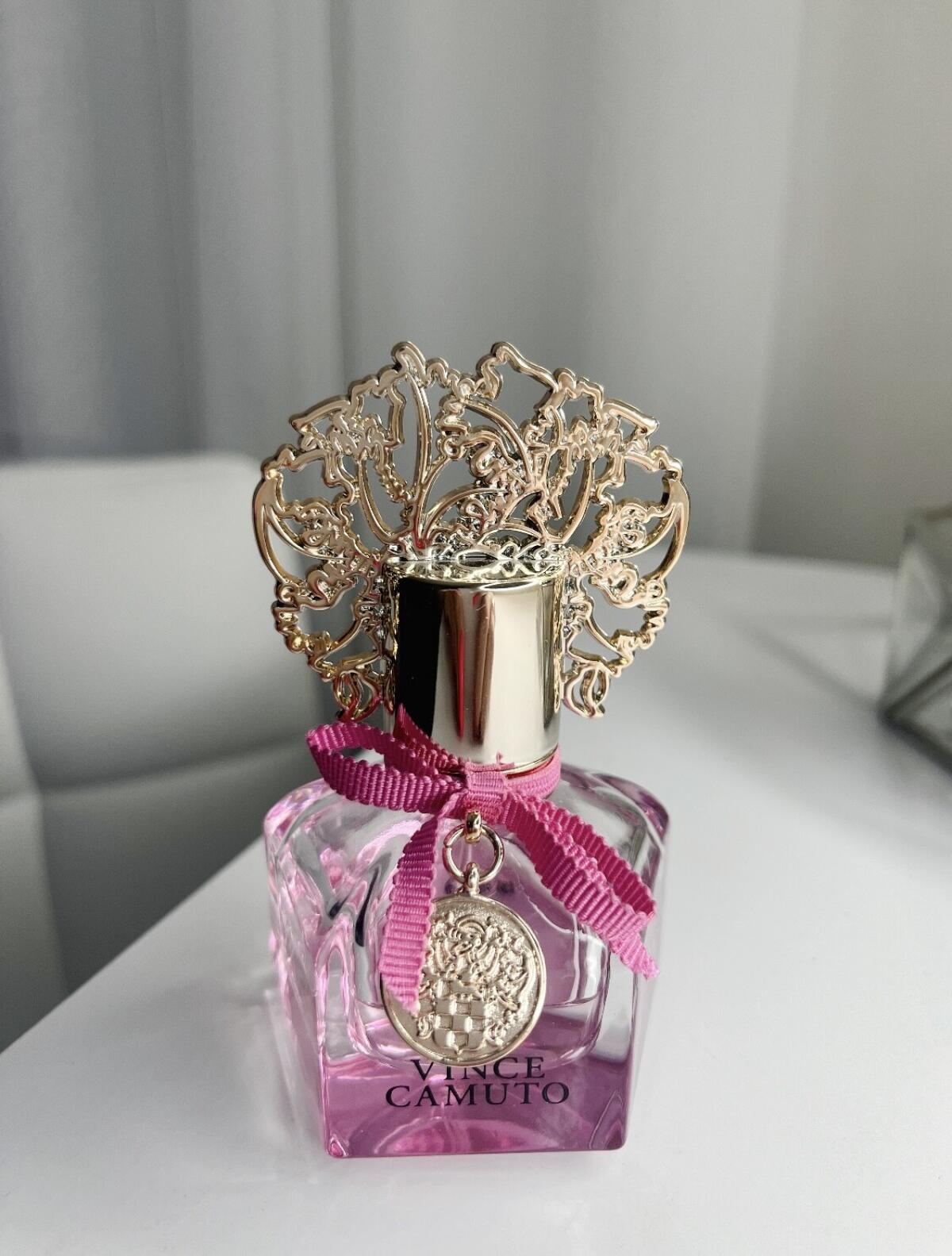 عطر ادکلن چاو ونس کاموتو - Ciao Vince Camuto - بررسی، قیمت و خرید