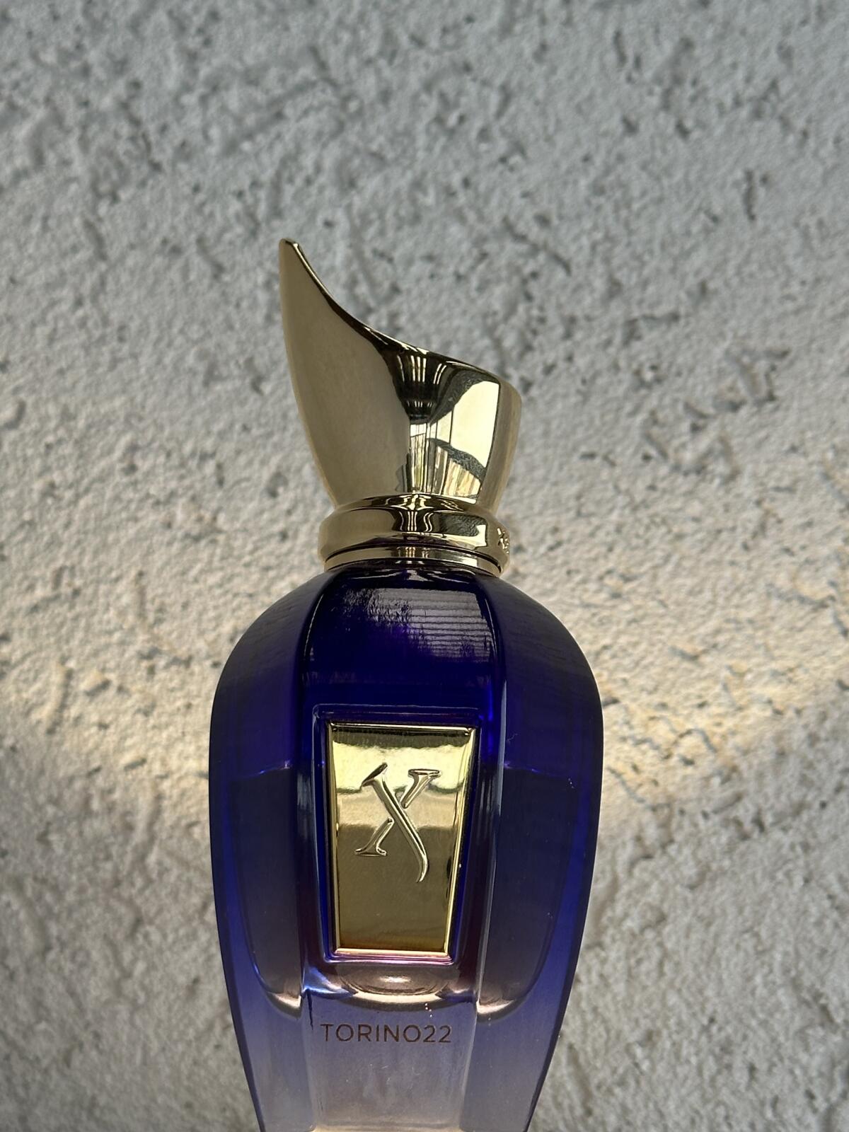 عطر ادکلن تورینو بیست و دو زرژف - Torino22 Xerjoff - بررسی، قیمت و خرید