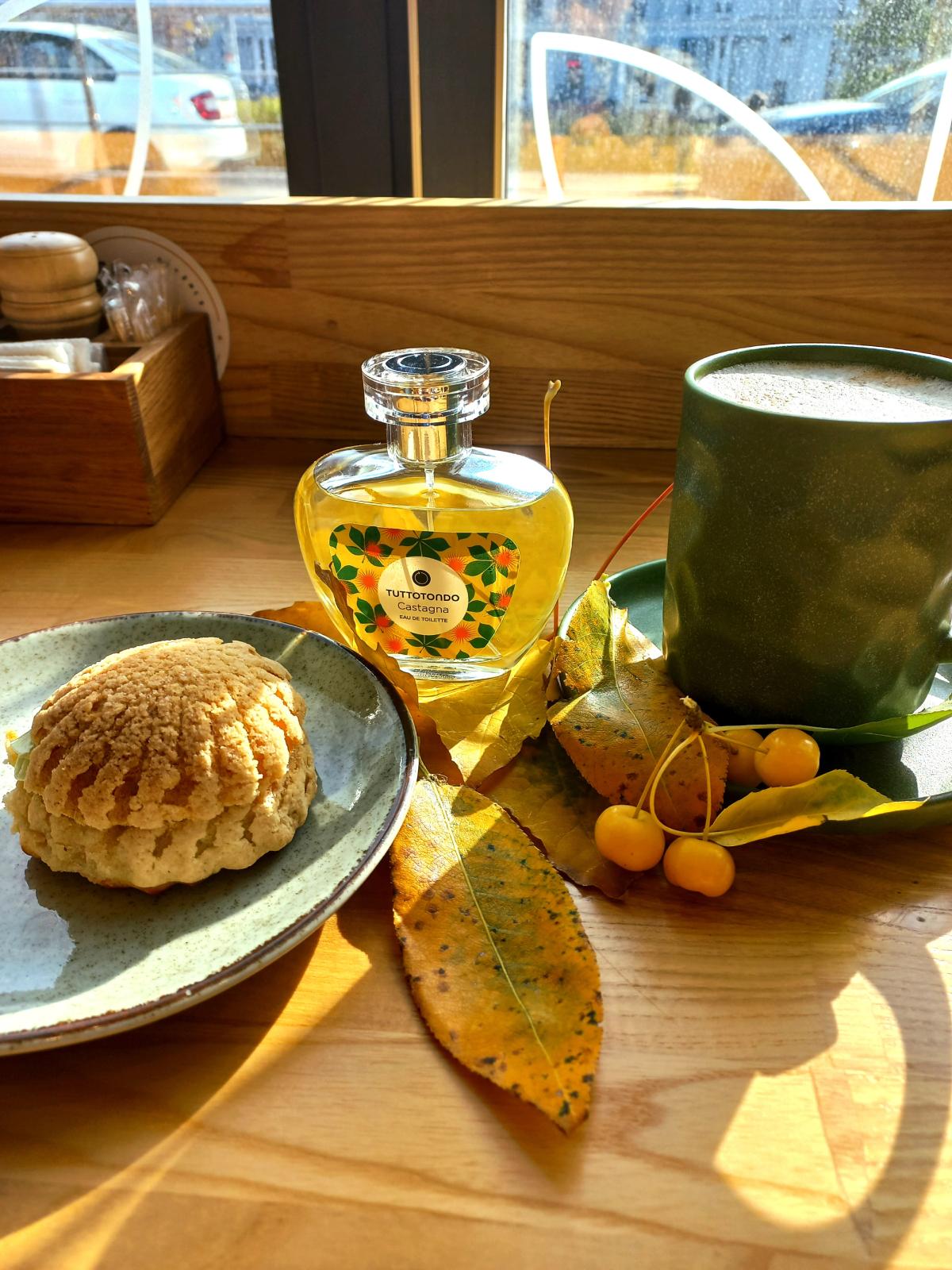 عطر ادکلن کستانیا توتوتوندو - Castagna Tuttotondo - بررسی، قیمت و خرید