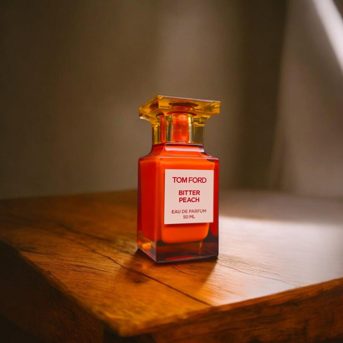 عطر ادکلن بیتر پیچ تام فورد - Bitter Peach Tom Ford - بررسی، قیمت و خرید