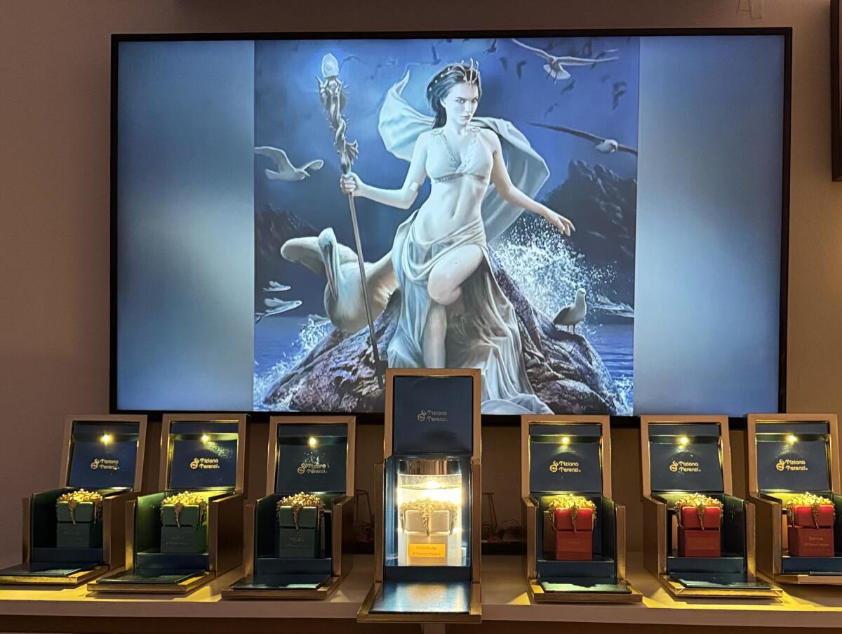 عطر ادکلن کیوبیا تیزیانا ترنزی - Cubia Tiziana Terenzi - بررسی، قیمت و خرید