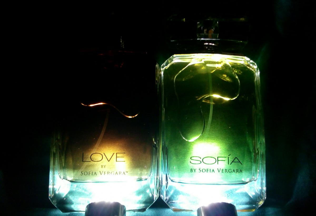 عطر ادکلن لاو سوفیا ورگارا - Love Sofia Vergara - بررسی، قیمت و خرید