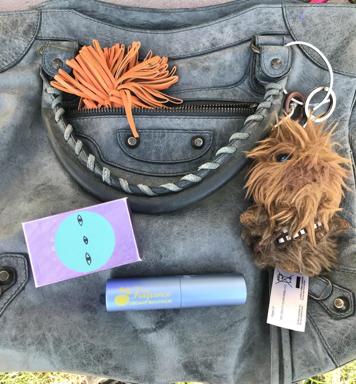 عطر ادکلن بلوم ما کالت روم وان او وان ففتین - Blomma Cult Room 1015 - بررسی، قیمت و خرید