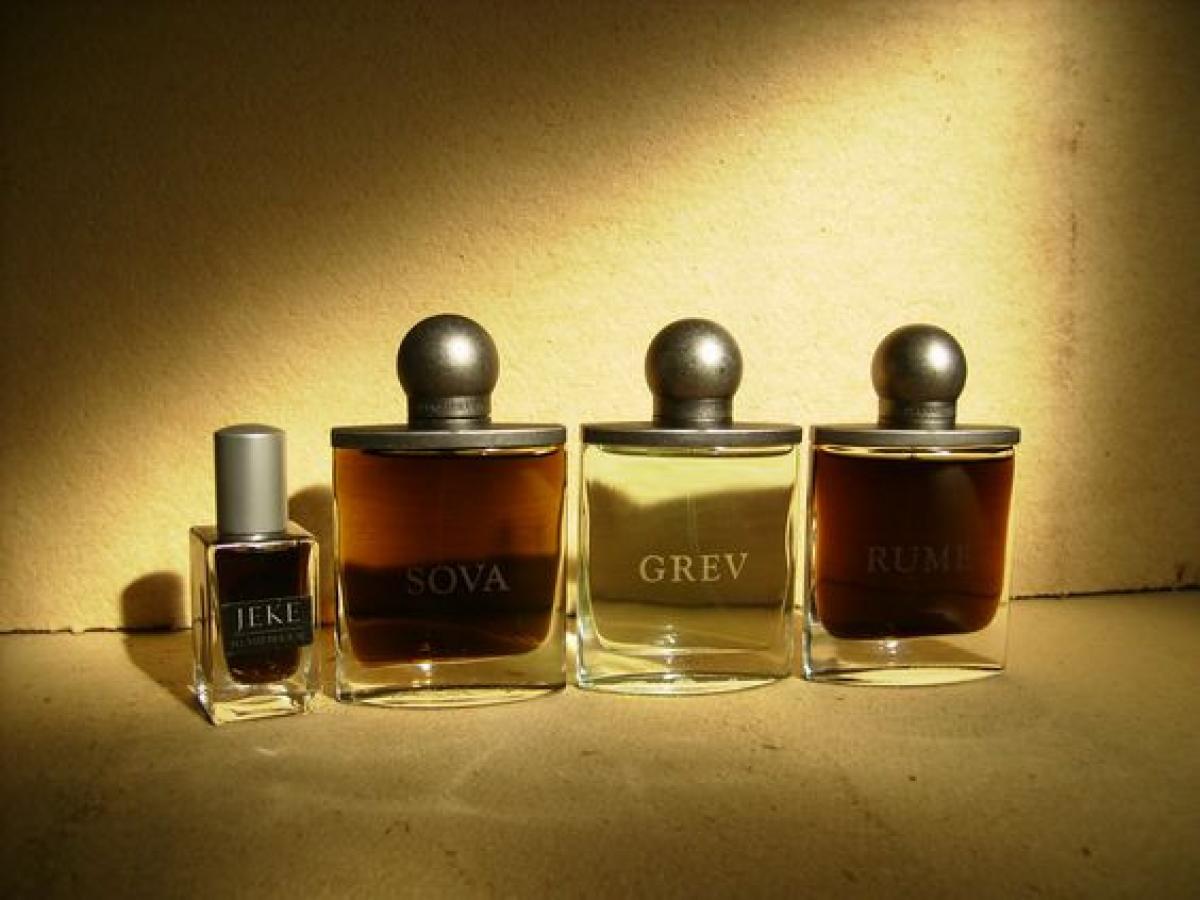 عطر ادکلن روم اسلمبرهوس - Rume Slumberhouse - بررسی، قیمت و خرید