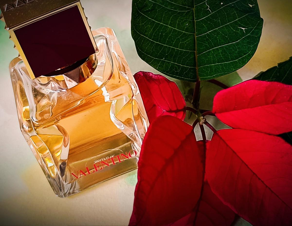 عطر ادکلن وُچه ویوا والنتینو - Voce Viva Valentino - بررسی، قیمت و خرید