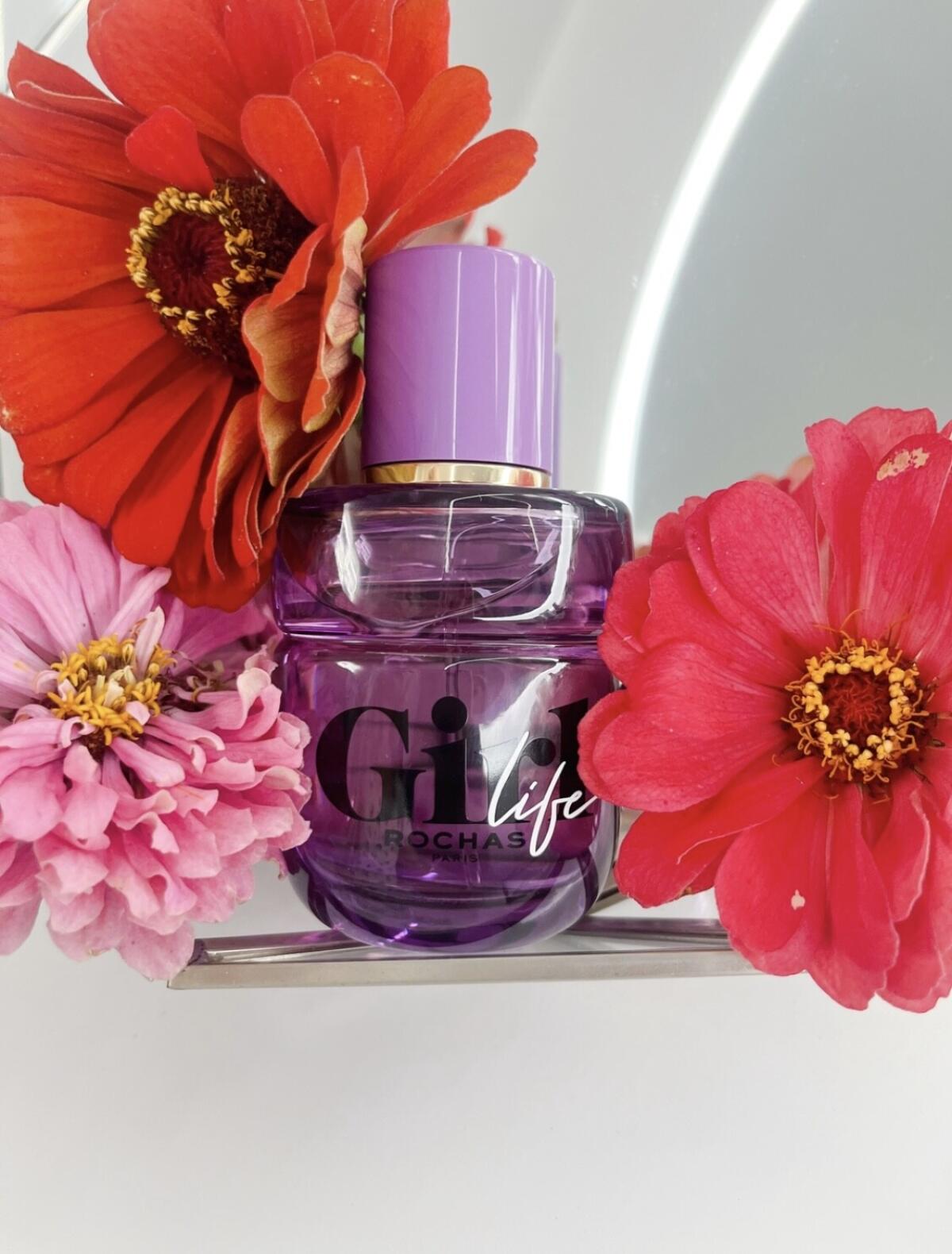 عطر ادکلن گرل لایف روچاس - Girl Life Rochas - بررسی، قیمت و خرید