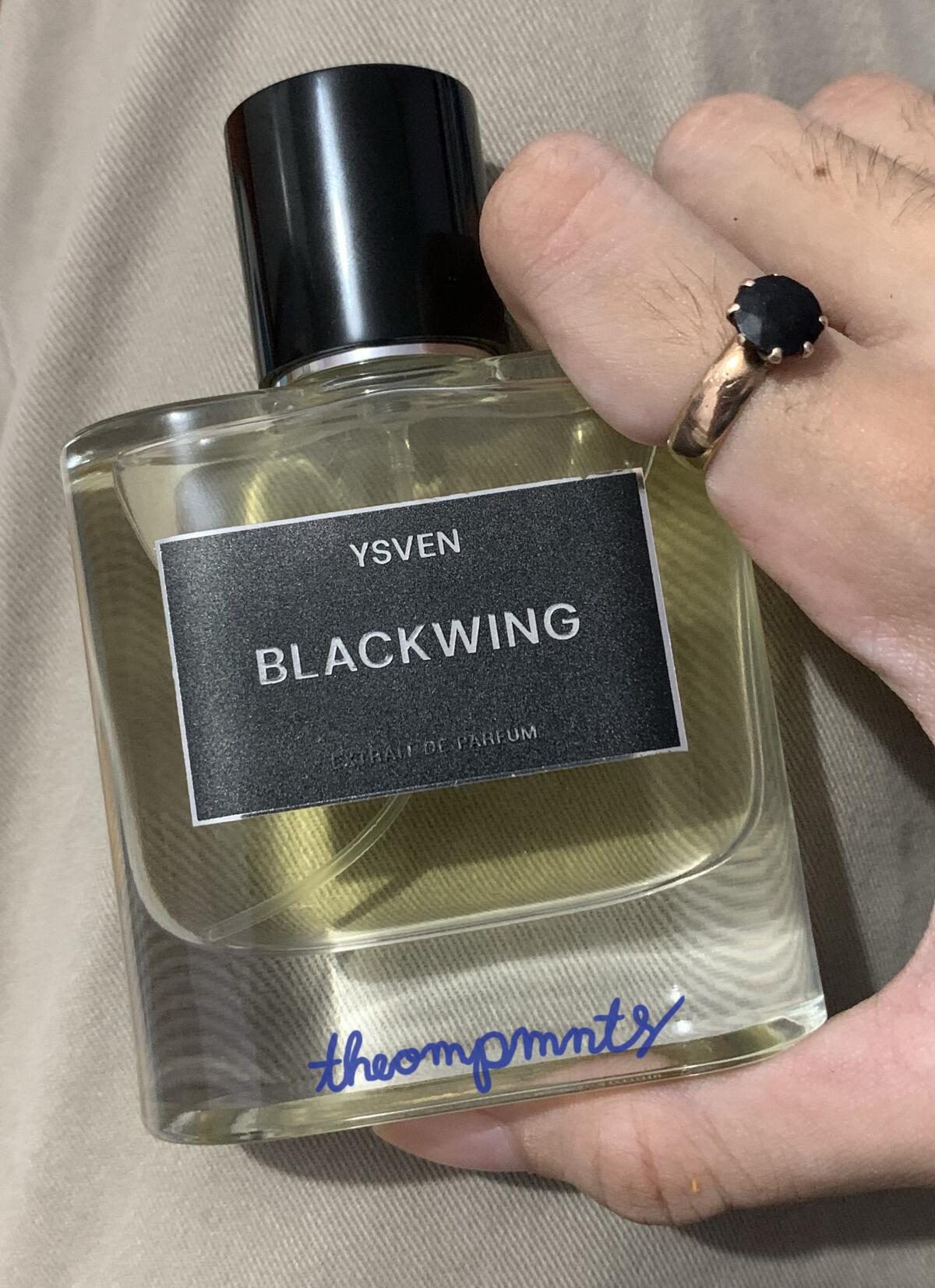 عطر ادکلن بِلَک‌وینگ یِسوِن - Blackwing YSVEN - بررسی، قیمت و خرید