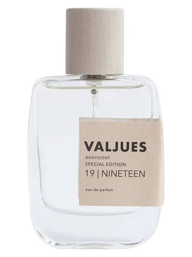 عطر ادکلن ناینتین ولجوز - 19 | Nineteen Valjues - بررسی، قیمت و خرید