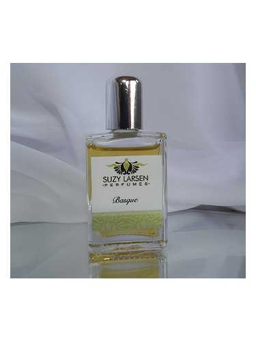 عطر ادکلن باسک سوزی لارسون پرفیومز - Basque Suzy Larsen Perfumes - بررسی، قیمت و خرید