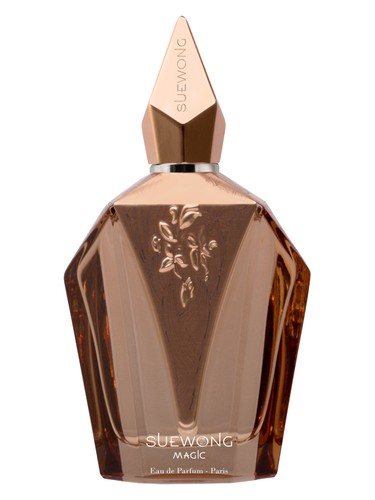 عطر ادکلن مَجیک سو وونگ - Magic Sue Wong - بررسی، قیمت و خرید