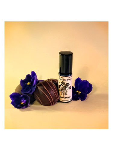 عطر ادکلن وایولت ترافل سولستیس سنتس - Violet Truffle Solstice Scents - بررسی، قیمت و خرید