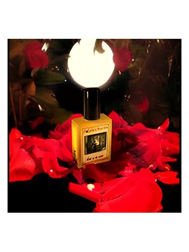 عطر ادکلن هارت آو د نایت سولستیس سنتس - Heart of the Night Solstice Scents - بررسی، قیمت و خرید