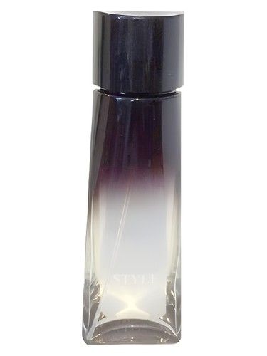 عطر ادکلن /esˈtɑjl/ /kɑːɾen lo/ - Style Karen Low - بررسی، قیمت و خرید